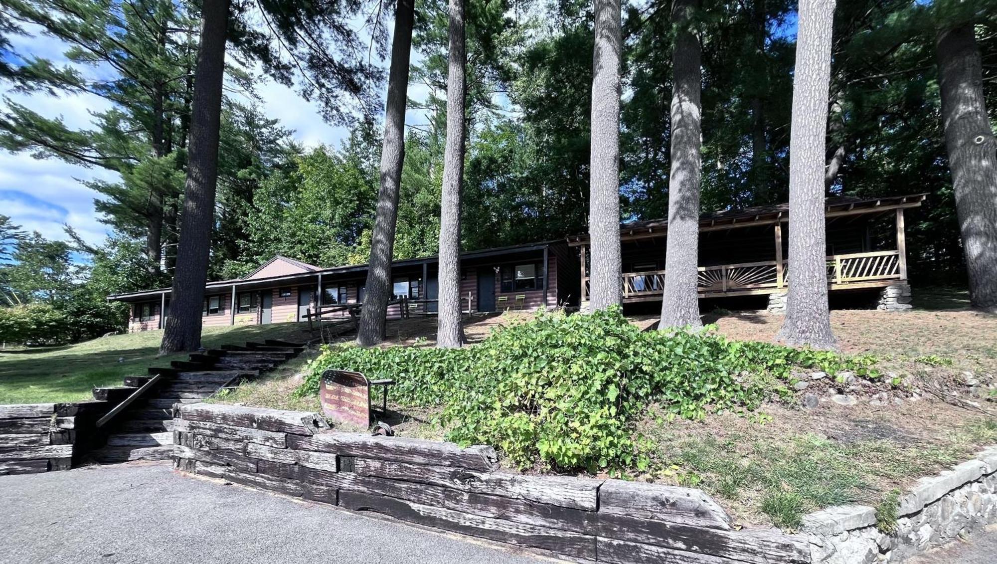 Lake Luzerne Motel Luzerne מראה חיצוני תמונה